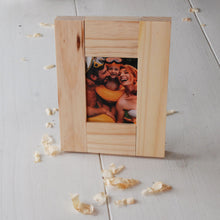 Load image into Gallery viewer, kids wooden picture frame kit